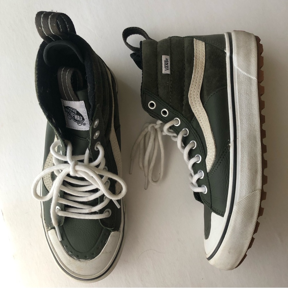 Vans Hiking Hightop Shoes